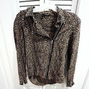 NWOT Silk Leopard Print Asymmetrical Long Sleeve Zip Blouse